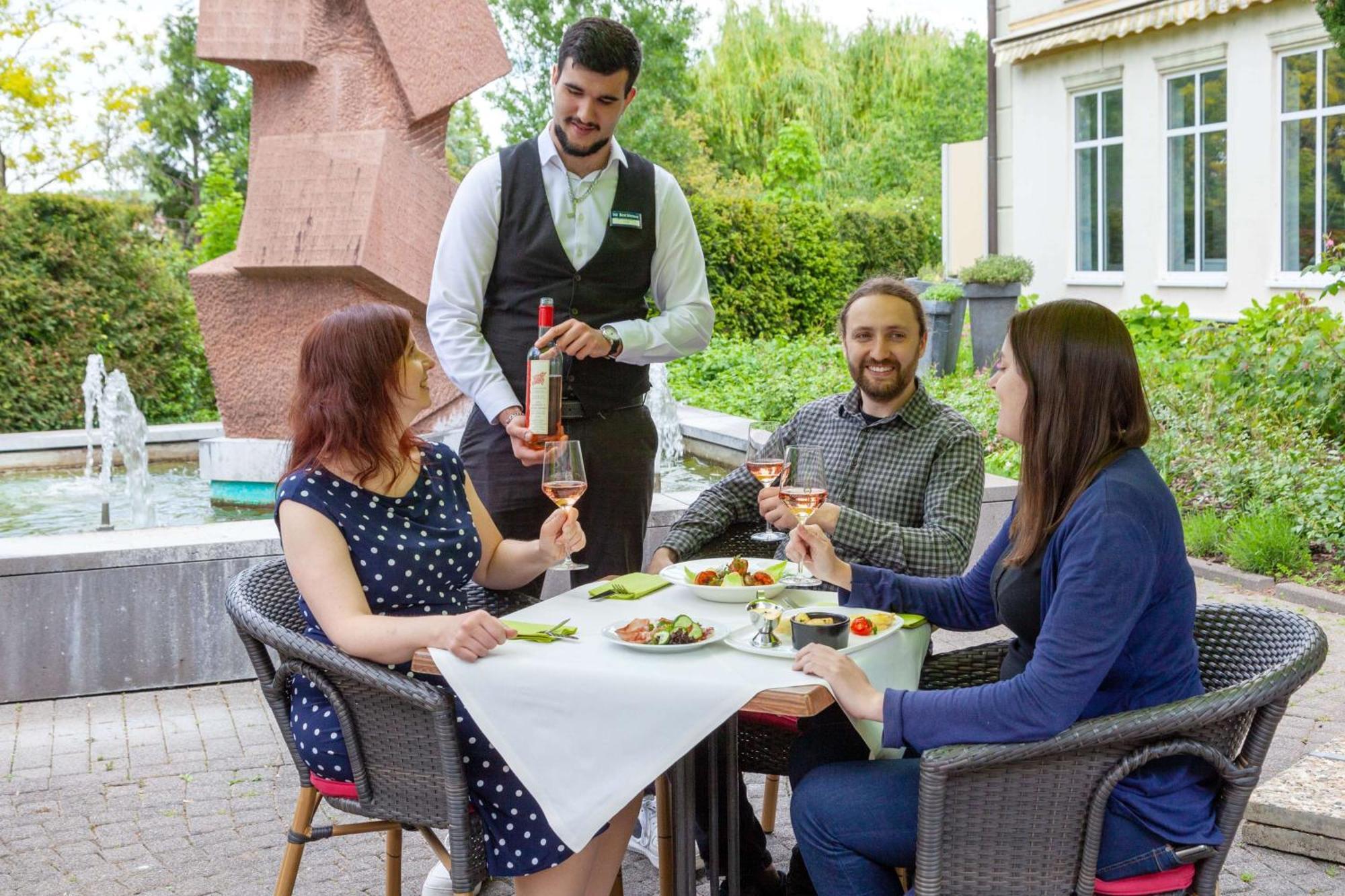 Best Western Wein- Und Parkhotel ニーアシュタイン エクステリア 写真