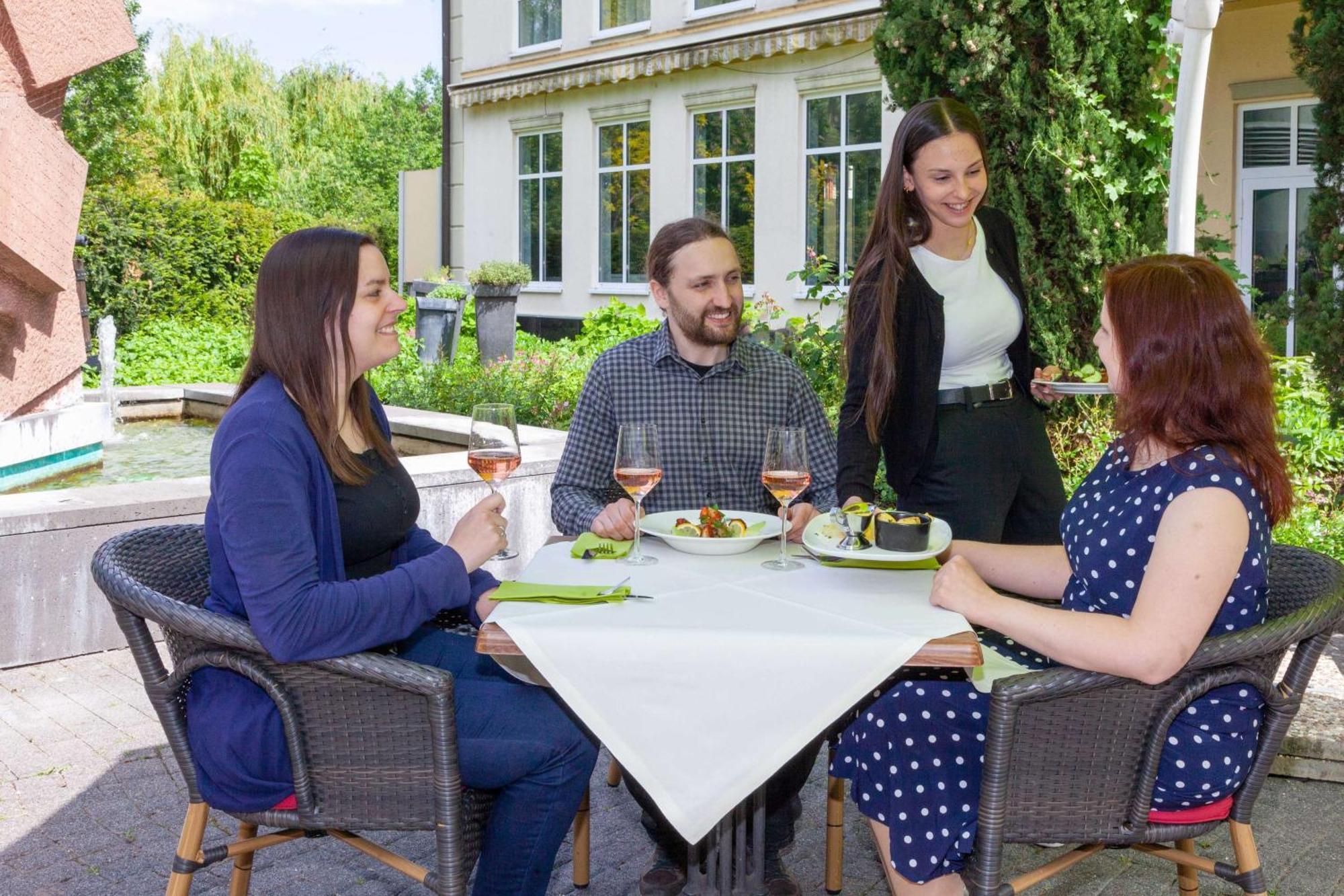 Best Western Wein- Und Parkhotel ニーアシュタイン エクステリア 写真