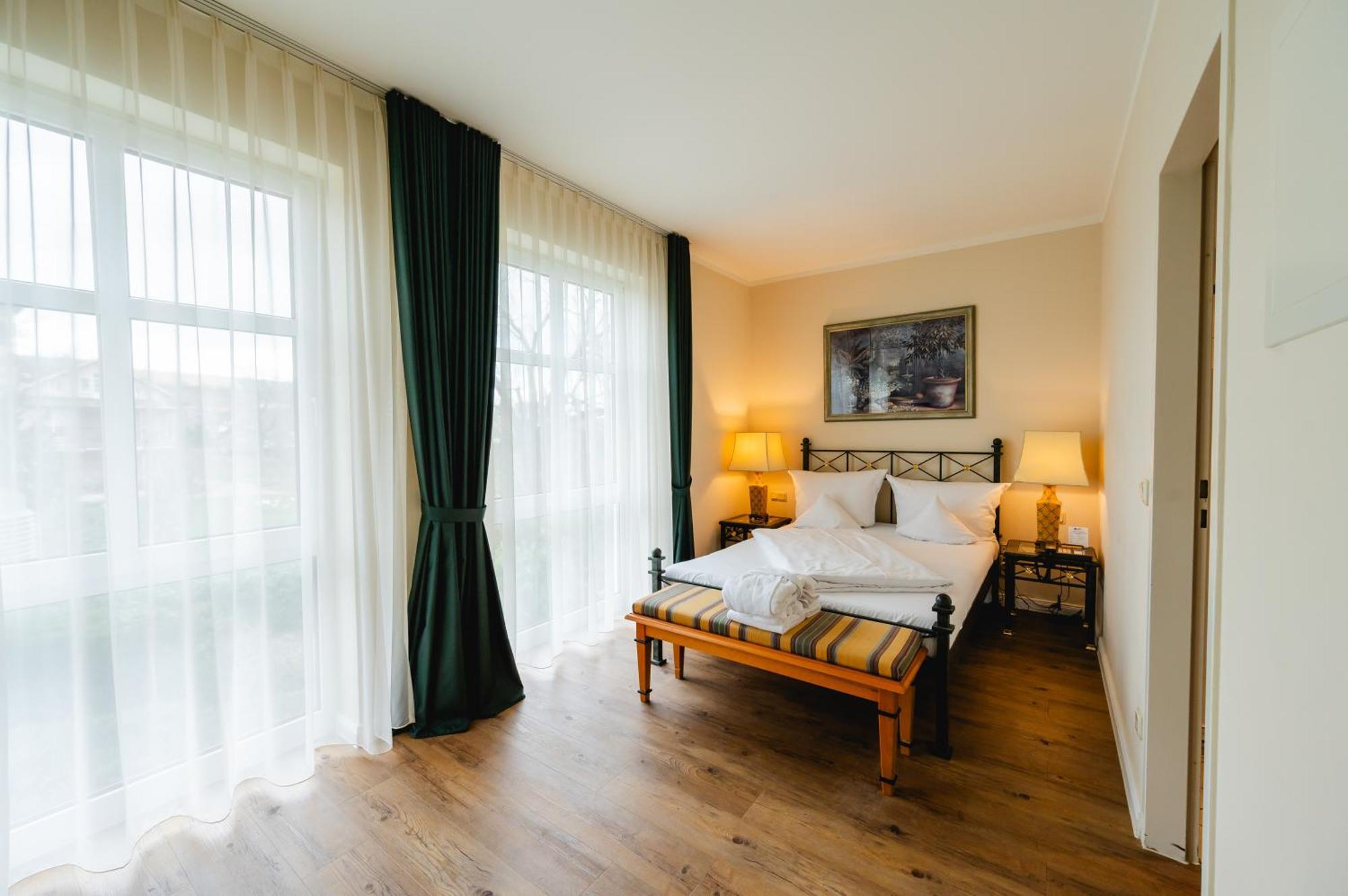 Best Western Wein- Und Parkhotel ニーアシュタイン エクステリア 写真